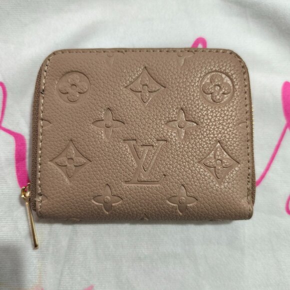 Louis Vuitton Embossed Leather Short Wallet - Picture 2 of 6